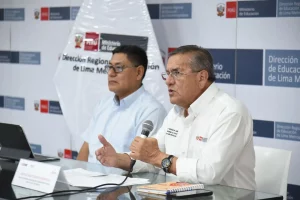 Minedu descarta cierre de colegios